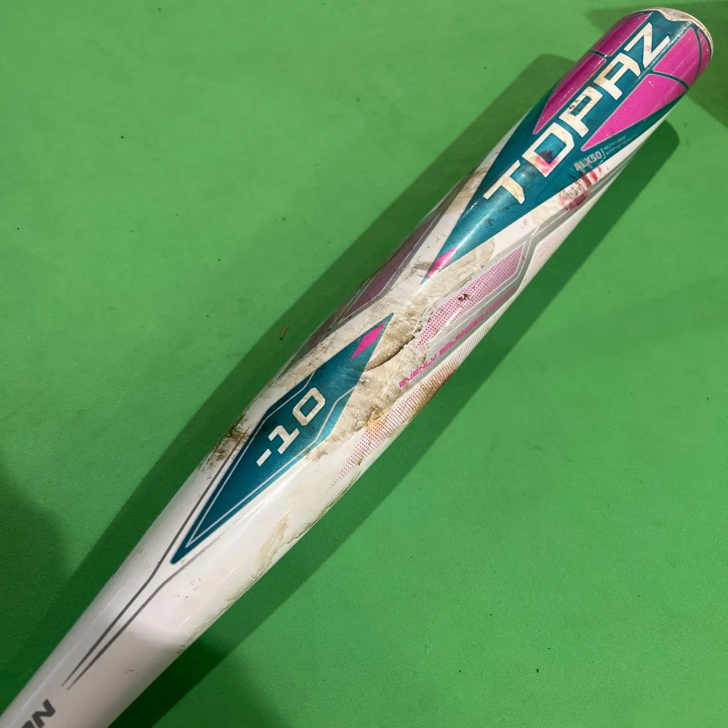 Used Easton Topaz Alloy Bat -10 22OZ 32" 4 Used Easton Topaz Alloy Bat -10 22OZ 32" - Image 2