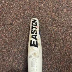 Used 2022 Easton Composite Ghost Bat (-10) 23 Oz 33"