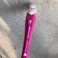 Used Easton Pink Sapphire Alloy Bat -10 18OZ 28"