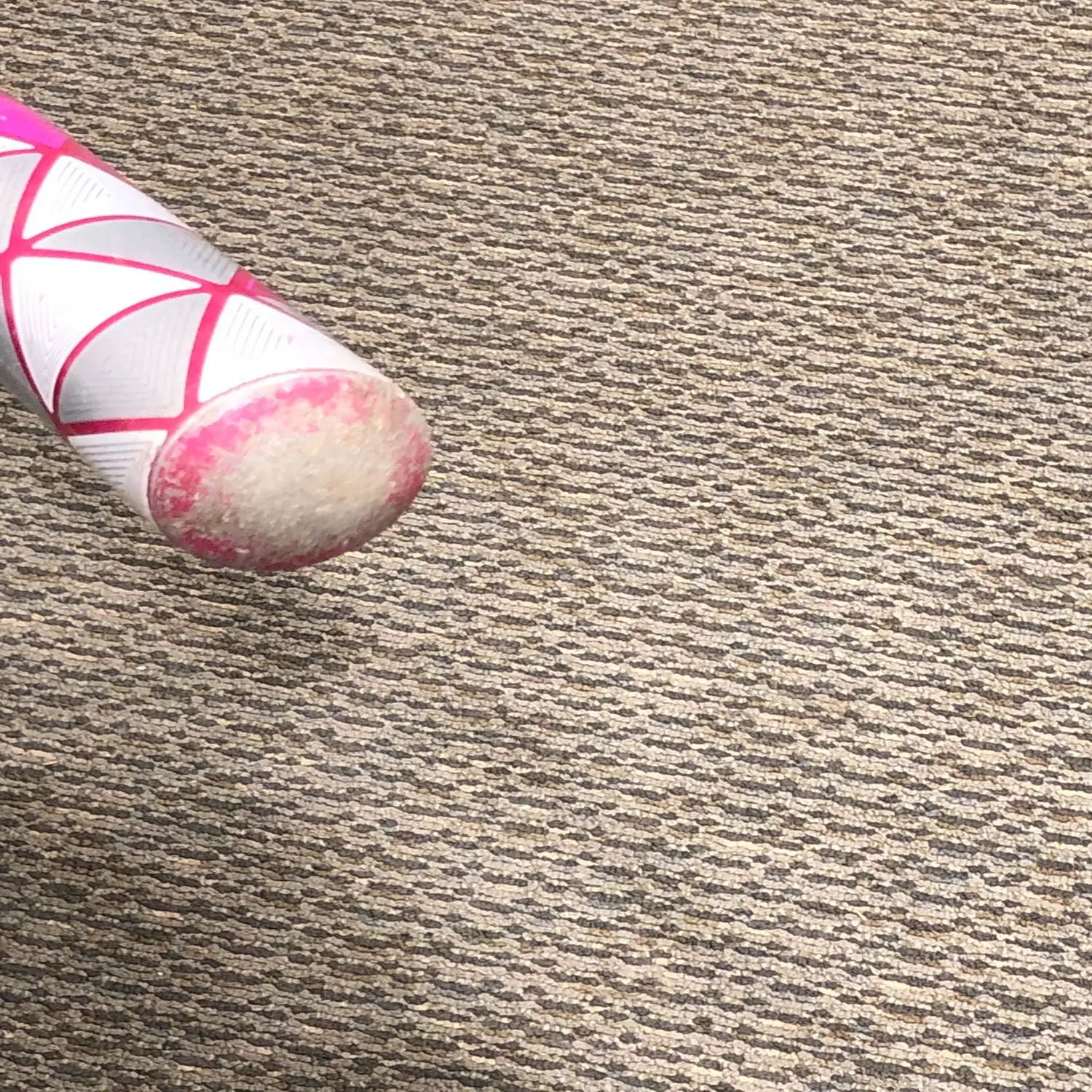 Used Easton Pink Sapphire Alloy Bat -10 18OZ 28" 8 Used Easton Pink Sapphire Alloy Bat -10 18OZ 28" - Image 6