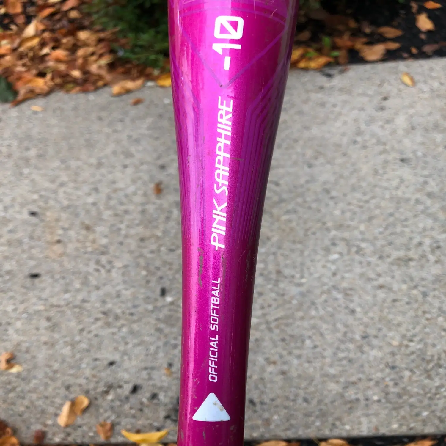 Used Easton Pink Sapphire (27") Alloy Softball Bat - 17OZ (-10) 6 Used Easton Pink Sapphire (27") Alloy Softball Bat - 17OZ (-10) - Image 4