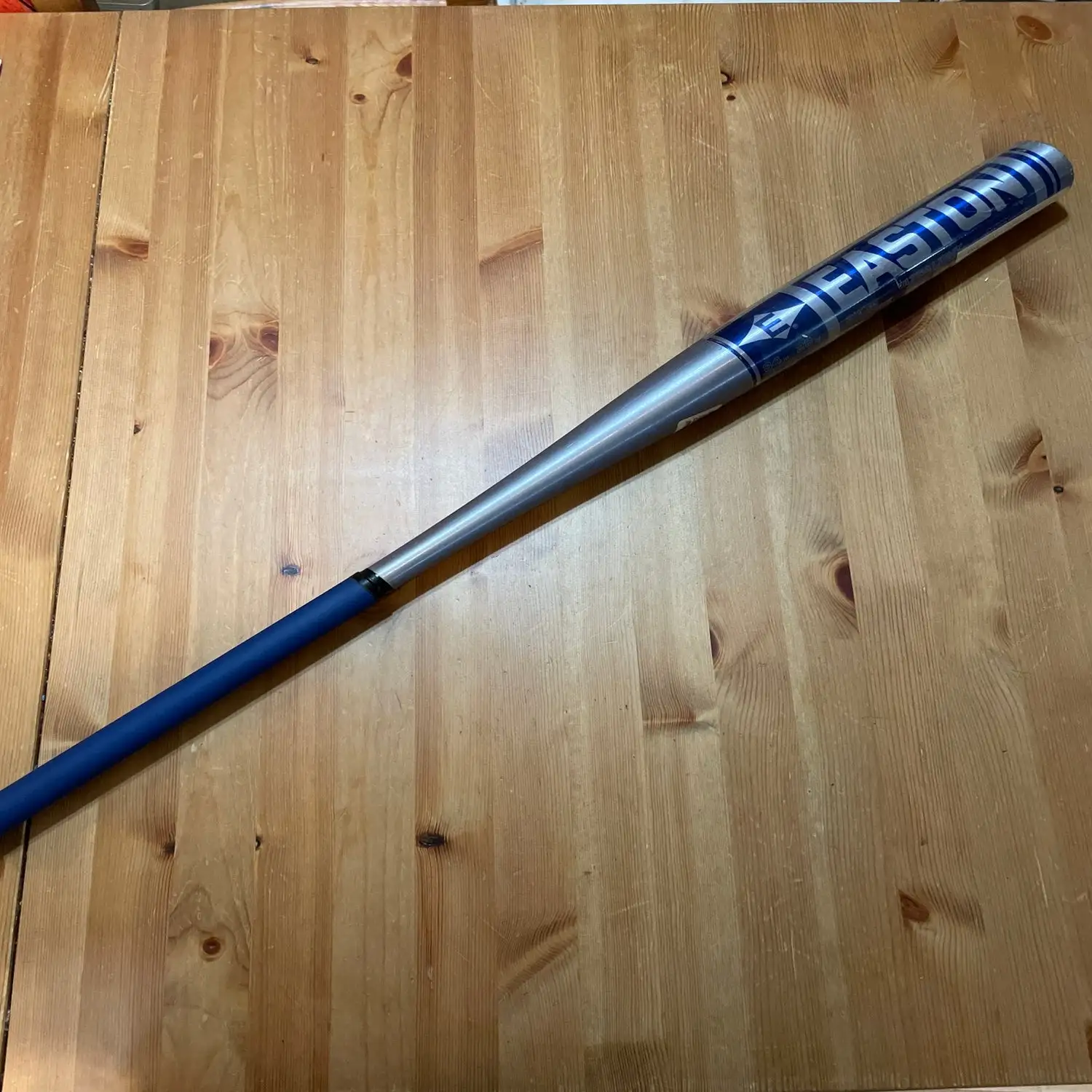 Easton SoftBall Bat 34in 28 Oz MDL S3 3428 4 Easton SoftBall Bat 34in 28 Oz MDL S3 3428 - Image 2