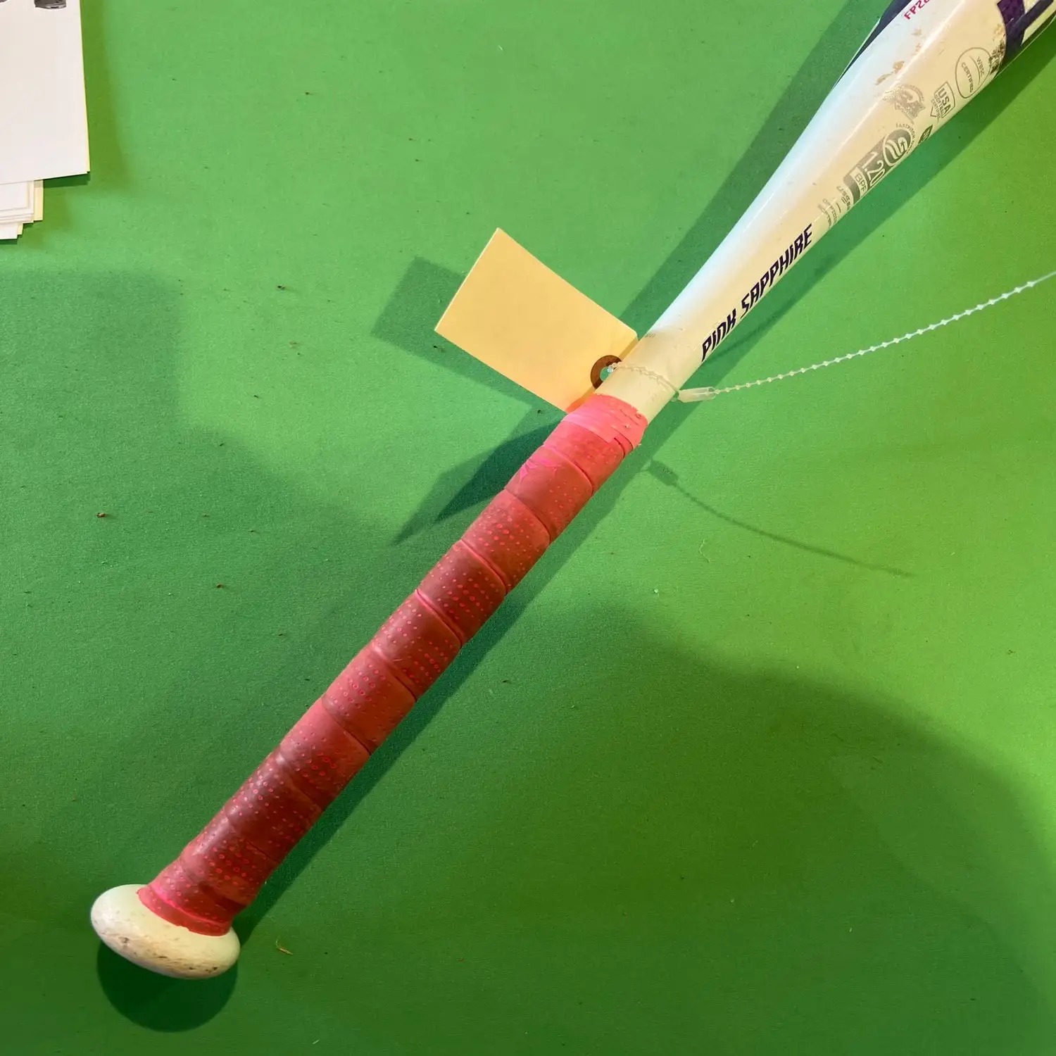 Used Easton Pink Sapphire Alloy Bat -10 20OZ 30" 4 Used Easton Pink Sapphire Alloy Bat -10 20OZ 30" - Image 2