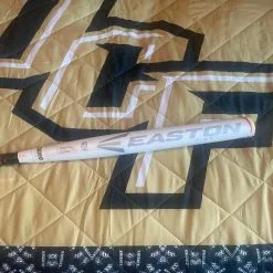 Easton Hyperlite 30/18 12 Easton Hyperlite 30/18 -Cheap Bats Store 67cf129ae299bc0e original