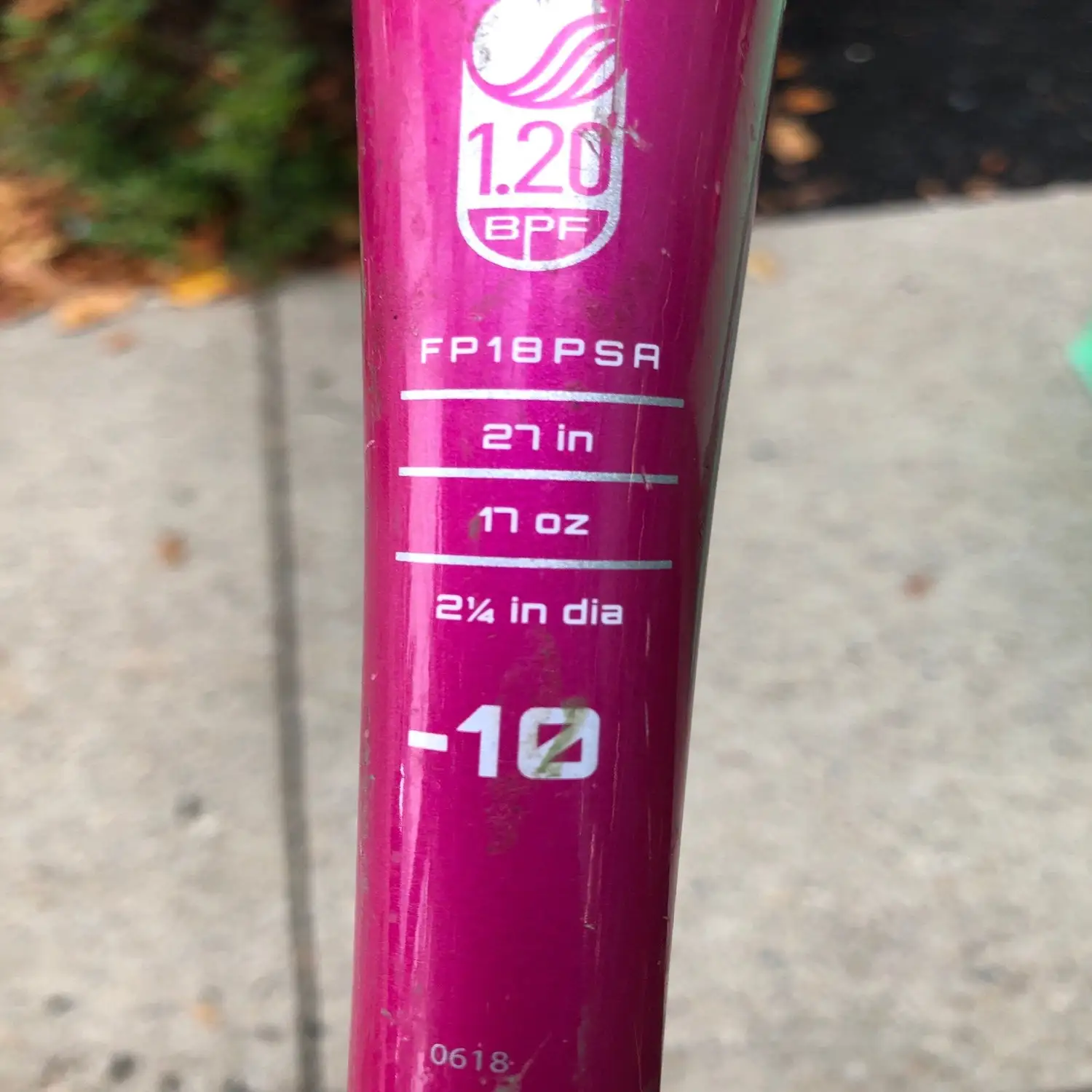 Used Easton Pink Sapphire (27") Alloy Softball Bat - 17OZ (-10) 7 Used Easton Pink Sapphire (27") Alloy Softball Bat - 17OZ (-10) - Image 5