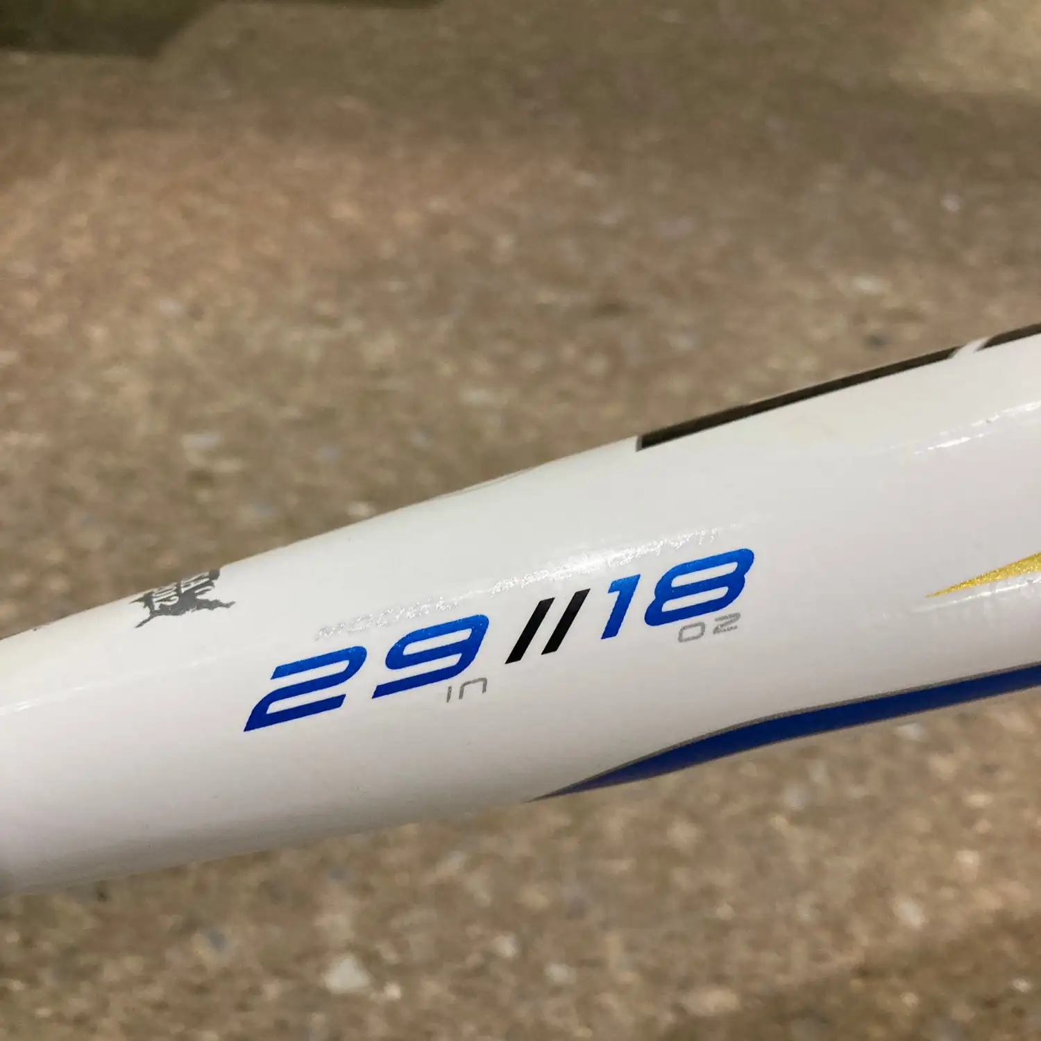 Easton Ghost Fastpitch Alloy Bat -11 18OZ 29" 8 Easton Ghost Fastpitch Alloy Bat -11 18OZ 29" - Image 6