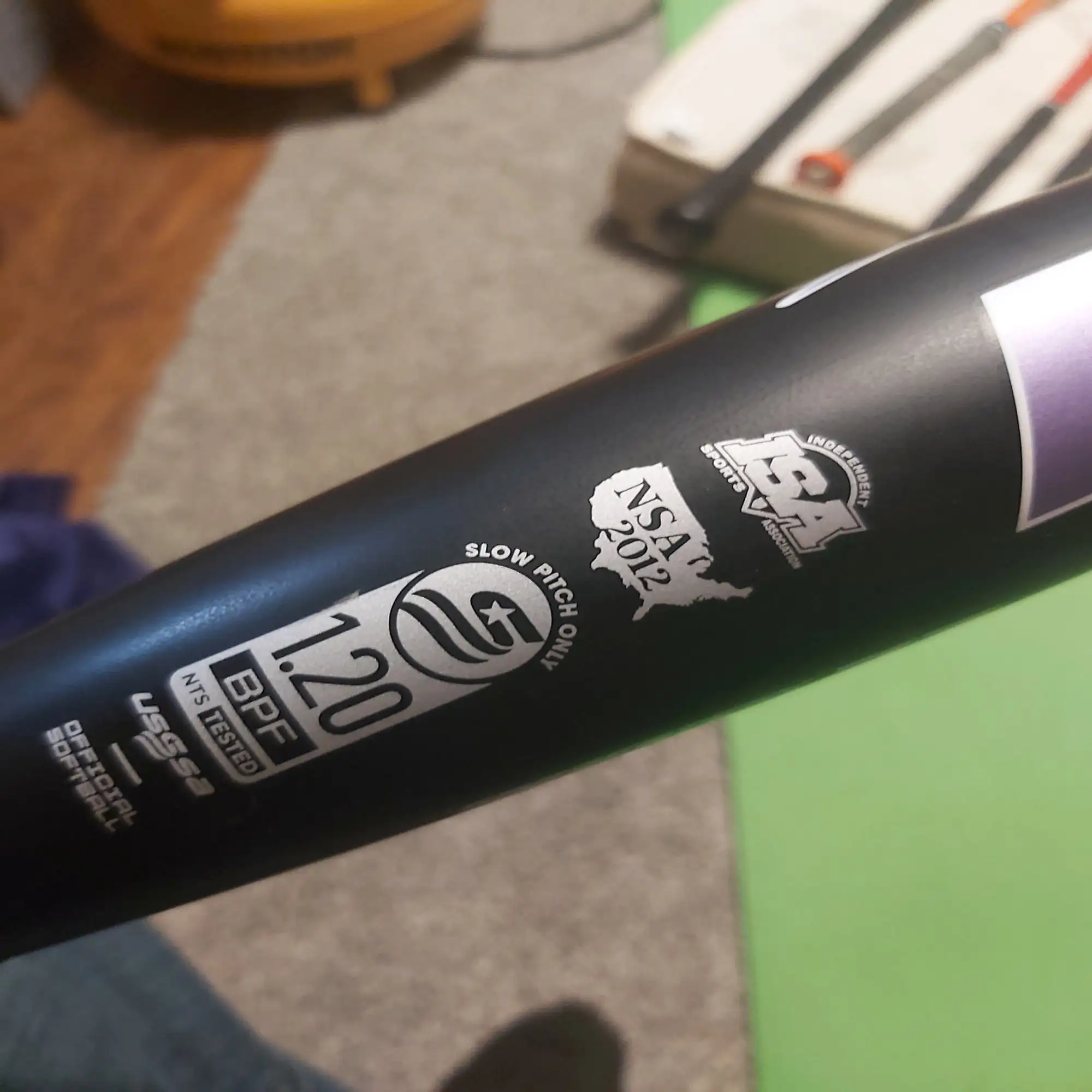 Used Easton Composite Bat (-7) 27 Oz 34" 5 Used Easton Composite Bat (-7) 27 Oz 34" - Image 3