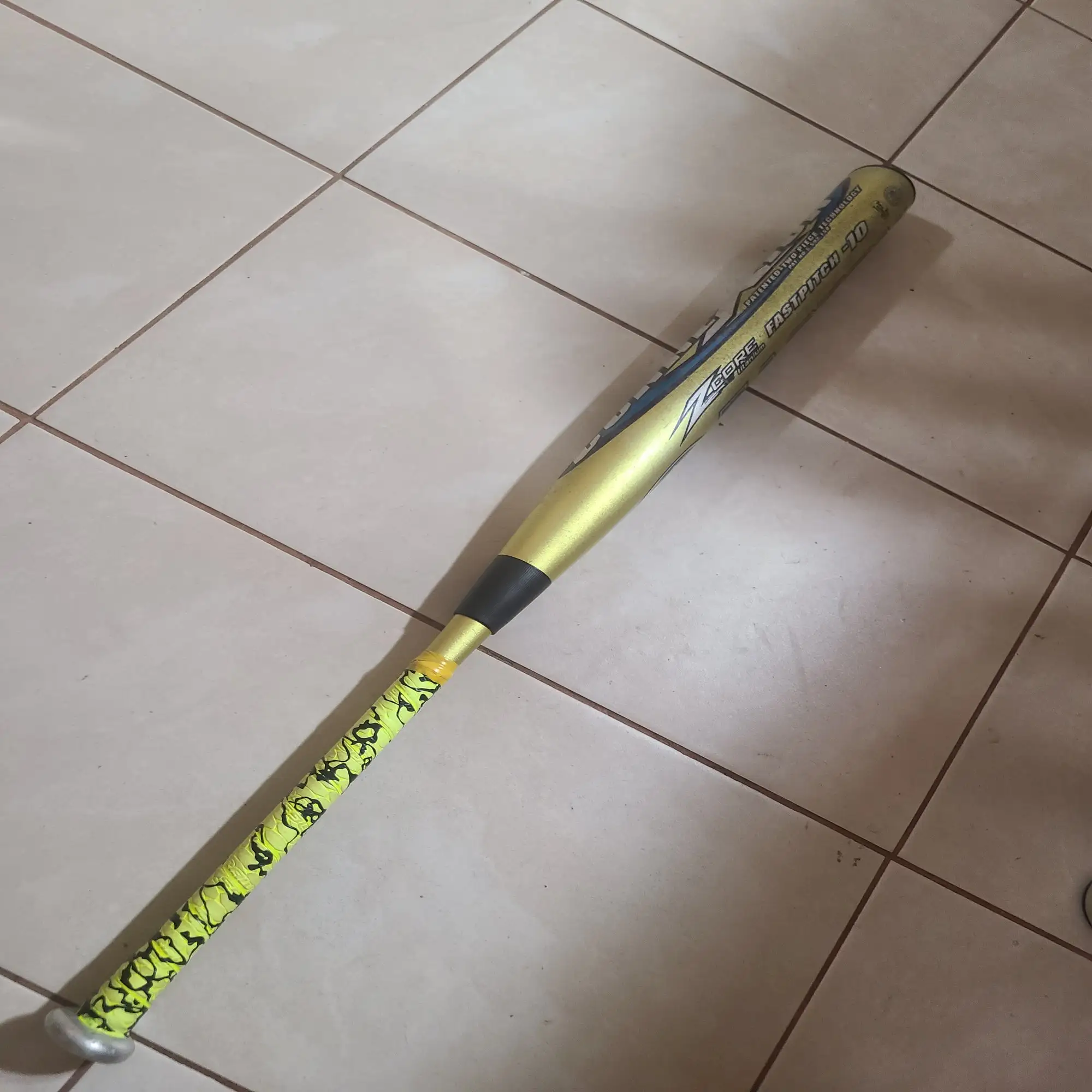 Used Easton Alloy Bat (-10) 24 Oz 34" 3 Used Easton Alloy Bat (-10) 24 Oz 34"